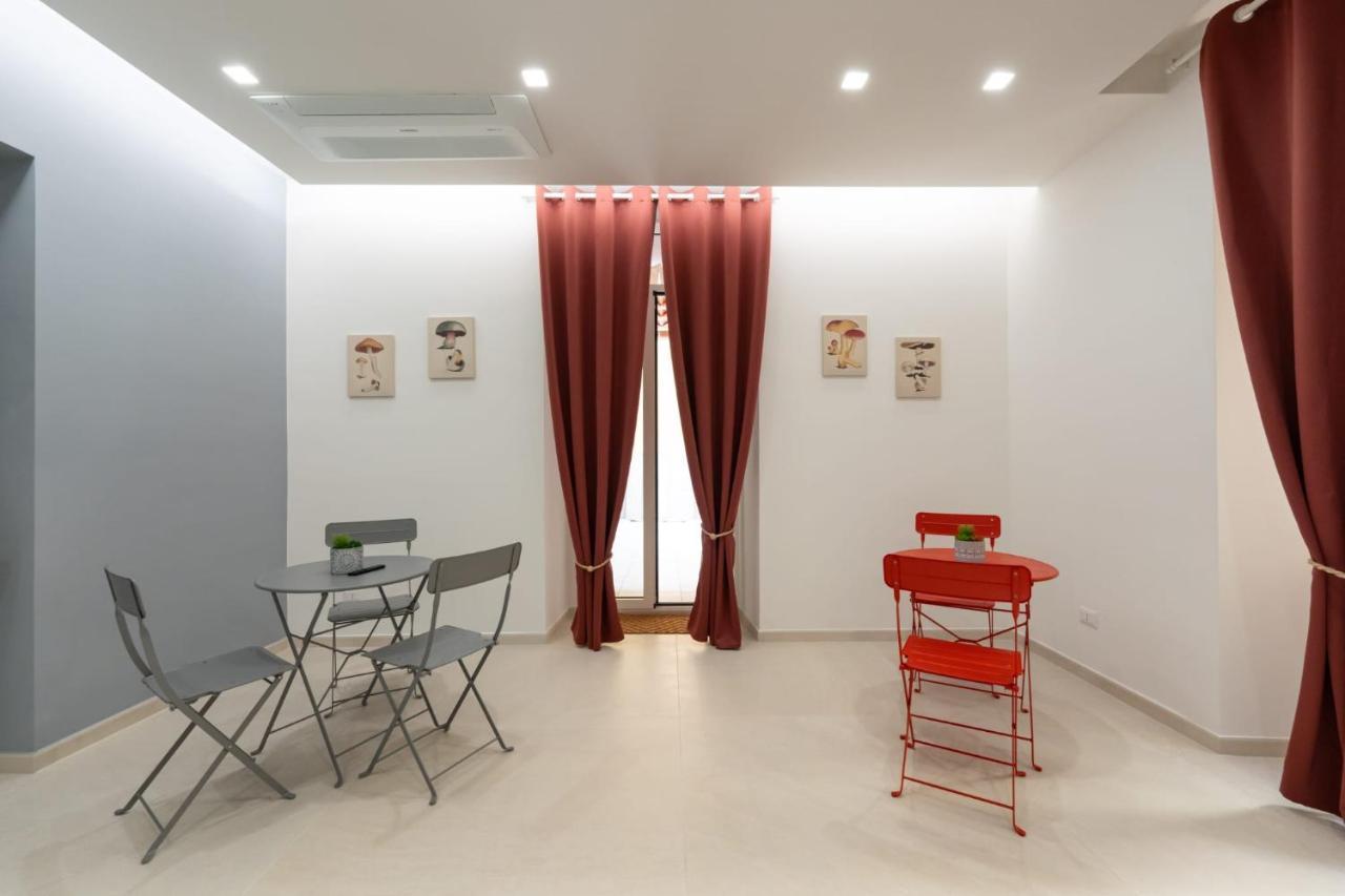 Napoli Maison Bagian luar foto