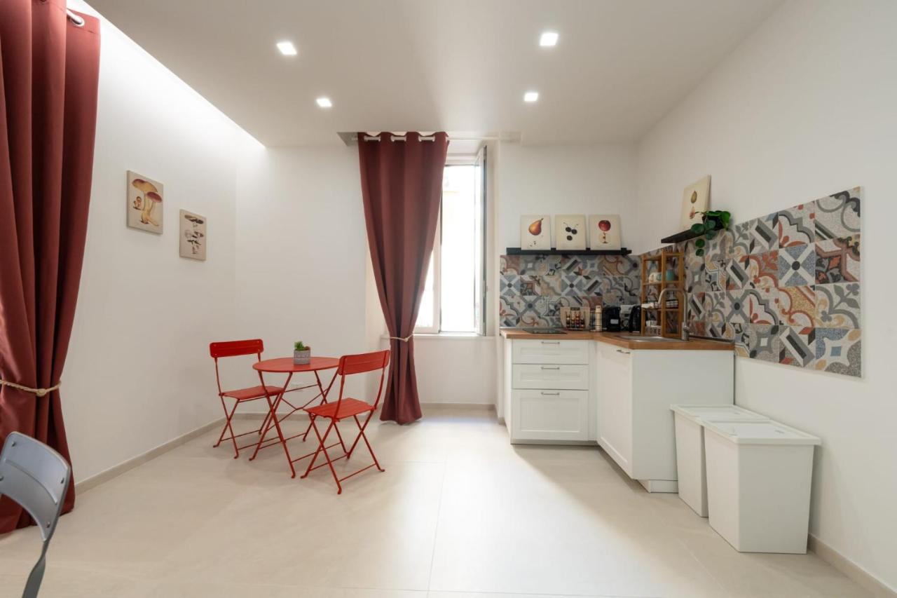 Napoli Maison Bagian luar foto